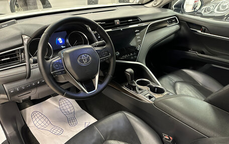 Toyota Camry, 2018 год, 2 800 000 рублей, 5 фотография