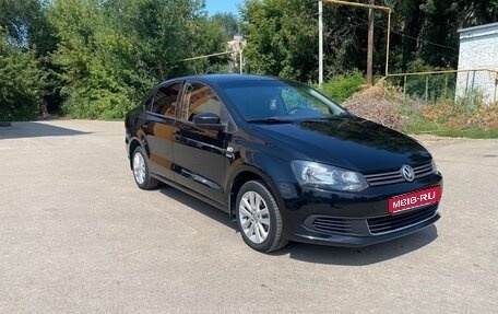 Volkswagen Polo VI (EU Market), 2013 год, 800 000 рублей, 1 фотография