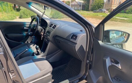 Volkswagen Polo VI (EU Market), 2013 год, 800 000 рублей, 7 фотография