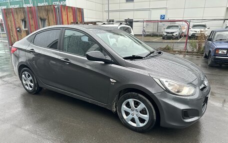 Hyundai Solaris II рестайлинг, 2013 год, 884 000 рублей, 1 фотография