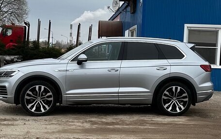 Volkswagen Touareg III, 2019 год, 4 750 000 рублей, 1 фотография