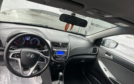 Hyundai Solaris II рестайлинг, 2013 год, 884 000 рублей, 5 фотография
