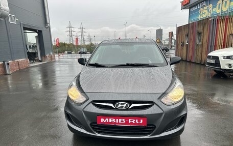 Hyundai Solaris II рестайлинг, 2013 год, 884 000 рублей, 3 фотография