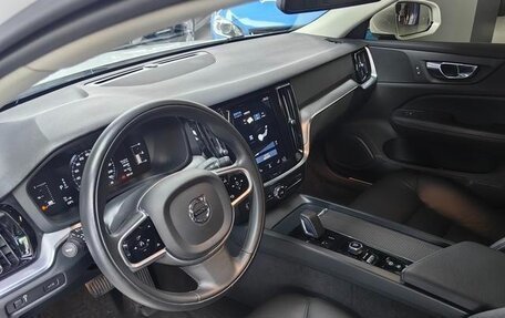 Volvo V60 II, 2021 год, 2 966 605 рублей, 9 фотография