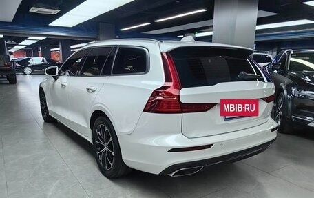 Volvo V60 II, 2021 год, 2 966 605 рублей, 6 фотография