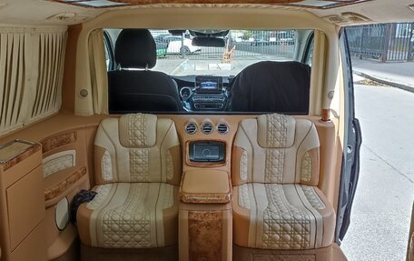 Mercedes-Benz V-Класс, 2017 год, 7 500 000 рублей, 6 фотография