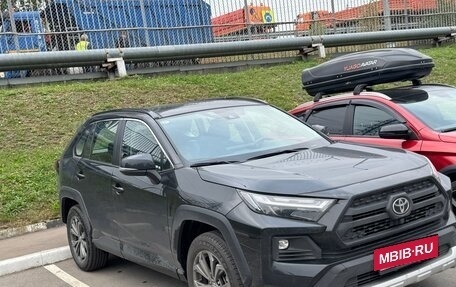 Toyota RAV4, 2024 год, 4 200 000 рублей, 2 фотография