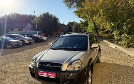 Hyundai Tucson III, 2008 год, 650 000 рублей, 1 фотография