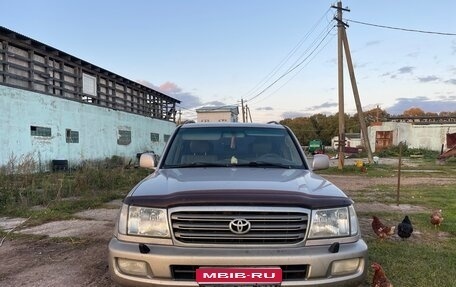 Toyota Land Cruiser 100 рестайлинг 2, 2003 год, 1 300 000 рублей, 1 фотография