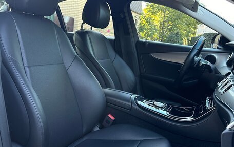 Mercedes-Benz E-Класс, 2018 год, 2 750 000 рублей, 21 фотография