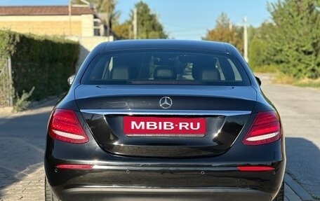 Mercedes-Benz E-Класс, 2018 год, 2 750 000 рублей, 12 фотография
