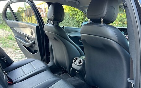 Mercedes-Benz E-Класс, 2018 год, 2 750 000 рублей, 25 фотография