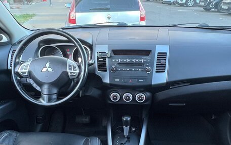 Mitsubishi Outlander III рестайлинг 3, 2007 год, 1 190 000 рублей, 10 фотография