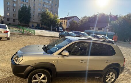 Hyundai Tucson III, 2008 год, 650 000 рублей, 4 фотография