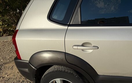 Hyundai Tucson III, 2008 год, 650 000 рублей, 17 фотография