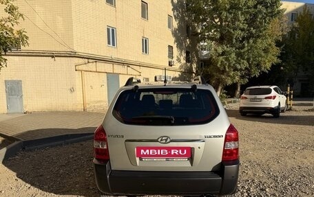 Hyundai Tucson III, 2008 год, 650 000 рублей, 3 фотография