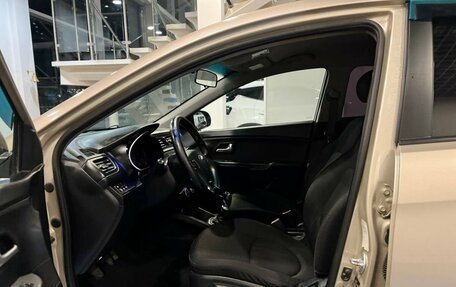 KIA Rio III рестайлинг, 2015 год, 850 000 рублей, 16 фотография