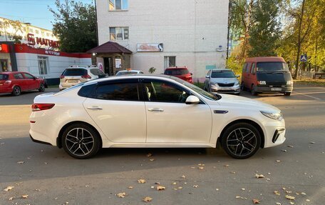 KIA Optima IV, 2018 год, 2 400 000 рублей, 4 фотография