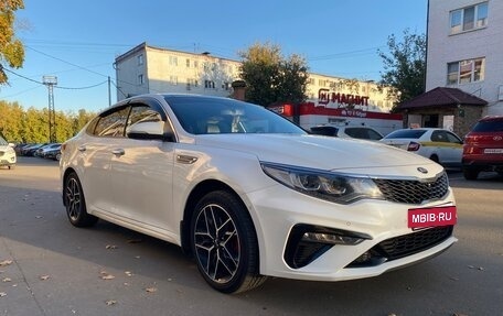 KIA Optima IV, 2018 год, 2 400 000 рублей, 3 фотография