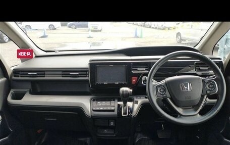 Honda Stepwgn IV, 2017 год, 2 250 000 рублей, 6 фотография