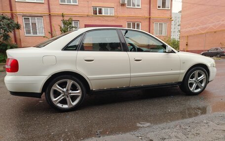 Audi A4, 2000 год, 420 000 рублей, 3 фотография