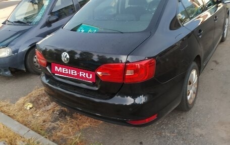 Volkswagen Jetta VI, 2012 год, 670 000 рублей, 3 фотография