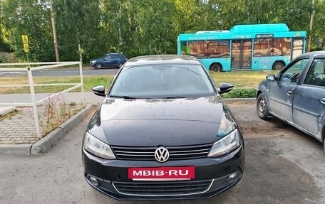 Volkswagen Jetta VI, 2012 год, 670 000 рублей, 2 фотография
