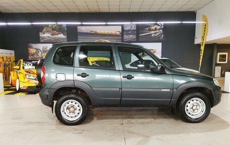 Chevrolet Niva I рестайлинг, 2018 год, 699 000 рублей, 6 фотография