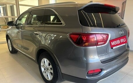 KIA Sorento III Prime рестайлинг, 2018 год, 2 360 000 рублей, 6 фотография