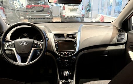 Hyundai Solaris II рестайлинг, 2011 год, 711 000 рублей, 15 фотография