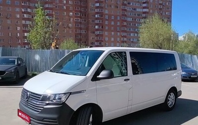 Volkswagen Caravelle T6 рестайлинг, 2021 год, 3 600 000 рублей, 1 фотография
