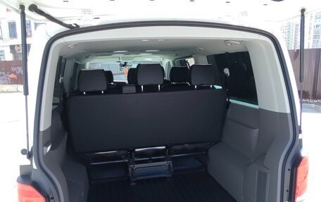 Volkswagen Caravelle T6 рестайлинг, 2021 год, 3 600 000 рублей, 7 фотография