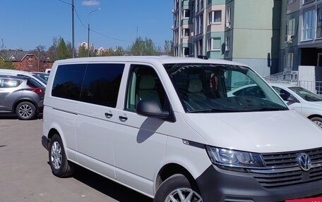 Volkswagen Caravelle T6 рестайлинг, 2021 год, 3 600 000 рублей, 4 фотография