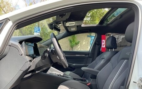 Volkswagen Golf VIII, 2024 год, 2 800 000 рублей, 11 фотография