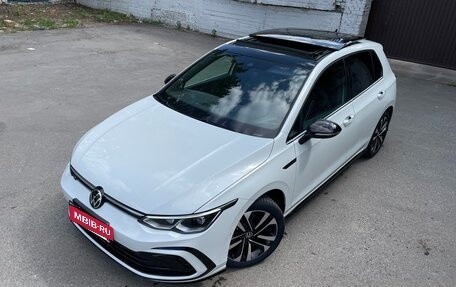 Volkswagen Golf VIII, 2024 год, 2 800 000 рублей, 9 фотография