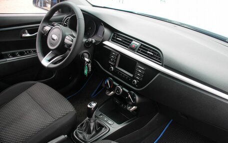 KIA Rio IV, 2018 год, 1 089 000 рублей, 9 фотография