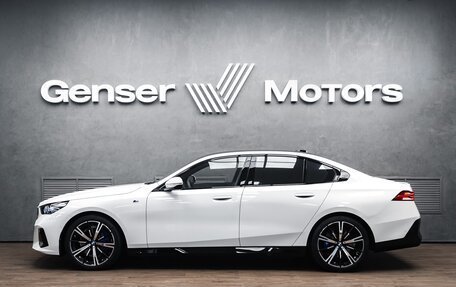 BMW 5 серия, 2024 год, 8 599 000 рублей, 3 фотография