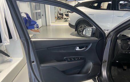 KIA Rio IV, 2021 год, 1 650 000 рублей, 10 фотография
