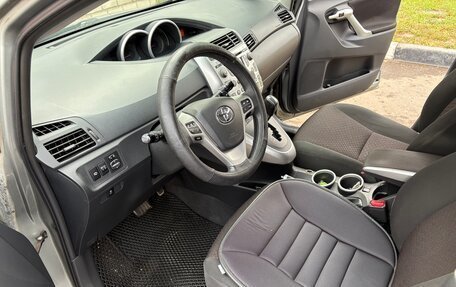 Toyota Verso I, 2011 год, 840 000 рублей, 7 фотография