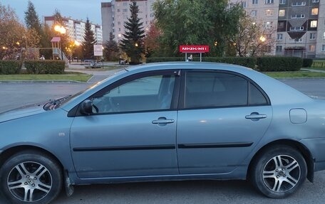 Toyota Corolla, 2003 год, 490 000 рублей, 4 фотография