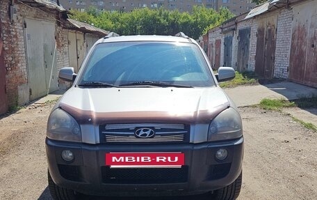 Hyundai Tucson III, 2006 год, 840 000 рублей, 2 фотография