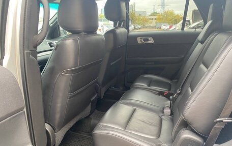Ford Explorer VI, 2015 год, 2 550 000 рублей, 15 фотография
