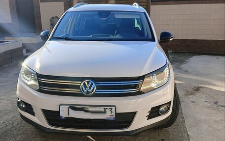 Volkswagen Tiguan I, 2013 год, 1 450 000 рублей, 2 фотография