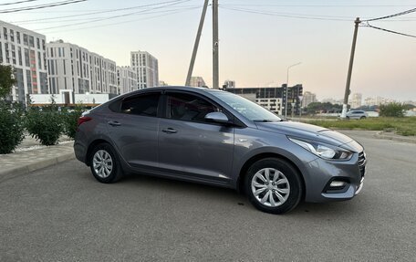 Hyundai Solaris II рестайлинг, 2017 год, 1 250 000 рублей, 3 фотография