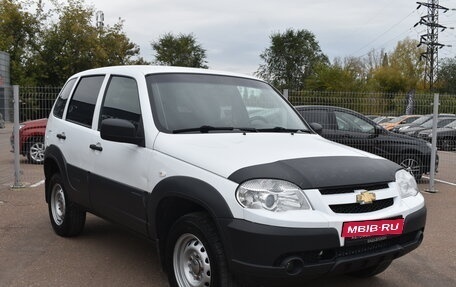 Chevrolet Niva I рестайлинг, 2018 год, 600 000 рублей, 2 фотография