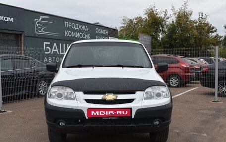 Chevrolet Niva I рестайлинг, 2018 год, 600 000 рублей, 3 фотография