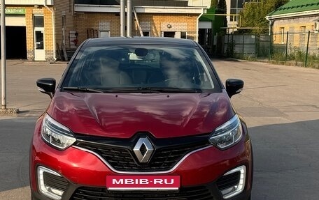 Renault Kaptur I рестайлинг, 2019 год, 1 570 000 рублей, 2 фотография