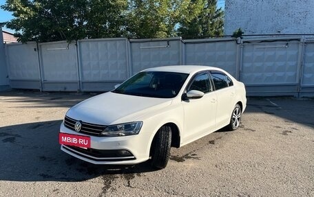 Volkswagen Jetta VI, 2015 год, 1 100 000 рублей, 3 фотография