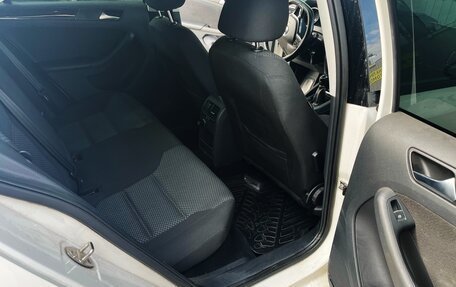 Volkswagen Jetta VI, 2015 год, 1 100 000 рублей, 4 фотография