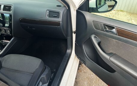 Volkswagen Jetta VI, 2015 год, 1 100 000 рублей, 6 фотография